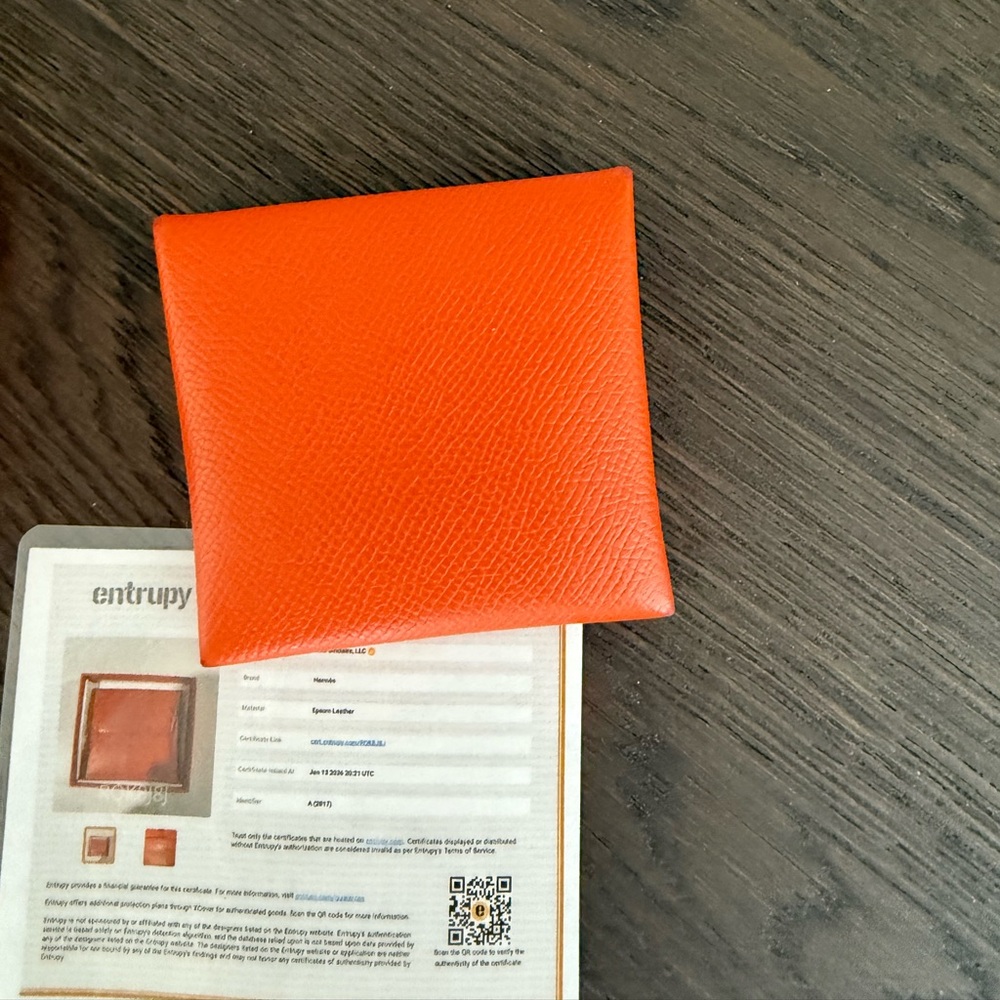 HERMES Orange Leather Wallet,  full inclusion, authenticity card - Picture 4 of 14